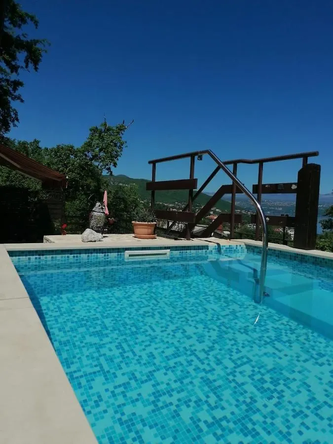 Apartman Lovran Holiday At The Beach With Your Dog